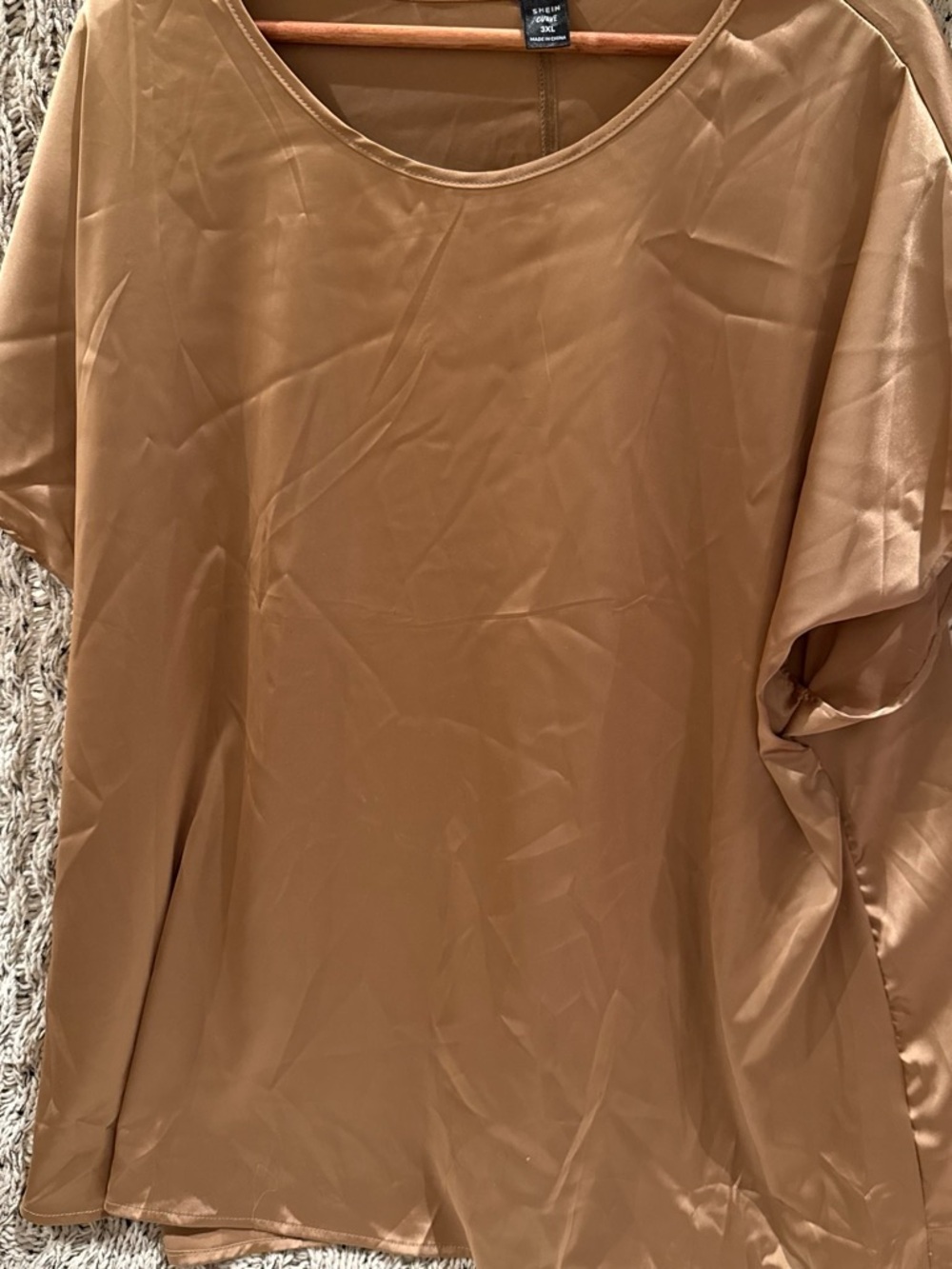 Men's Casual Satin Short-Sleeve Shirt in Tan